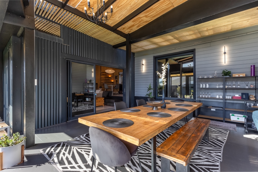 6 Bedroom Property for Sale in Pringle Bay Western Cape